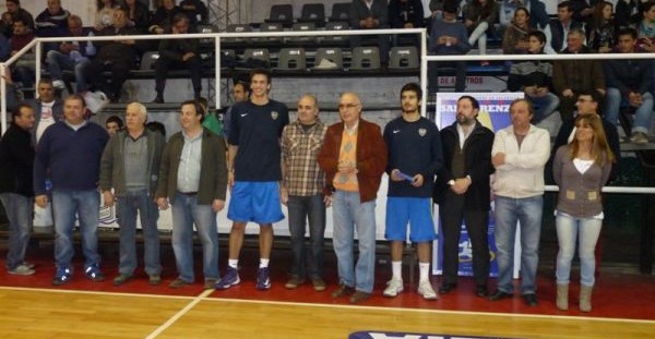 Básquetbol: La noche de Marcos Delía en su Saladillo natal