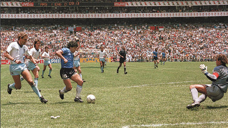 RESEÑA DE LA SERIE DE TELEVISION EL FUTBOL ES HISTORIA