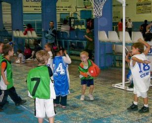 El auge de las escuelas deportivas… pero sin docentes?