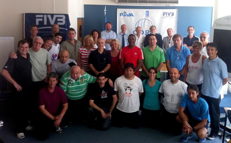 Voleibol: EL SISTEMA S.E.L.L. DE CARMELO PITTERA, EN MARCHA