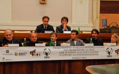 Papa Francisco convoca a estrellas del fútbol para partido interreligioso por la paz