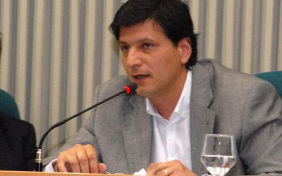 ROSARIO: Una ley para “democratizar” – El diputado nacional Gómez Bull participó en Rosario del foro por una nueva norma para el deporte