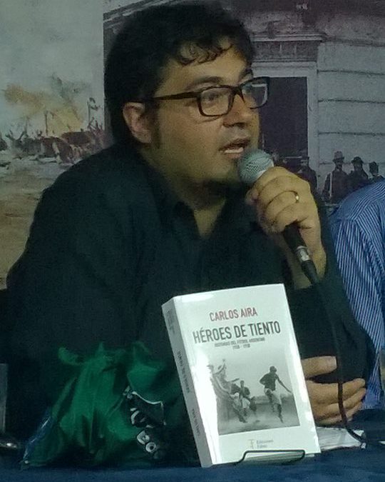 Carlos Aira presentó su libro – “HÉROES DE TIENTO” UN GOL DE ANTOLOGÍA