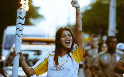 JJ. OO. RÍO 2016 – Polémica olímpica: la actriz Calu Rivero llevó la antorcha y los atletas argentinos explotaron de bronca