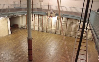 Un siglo después, la cancha de baloncesto más antigua del mundo sigue abierta — Jody Serrano