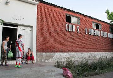 Mendoza – El club de barrio que salió de la crisis y comienza a crecer