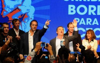 Privatización del fútbol?: Mediante Scioli, el PJ trabaja en un proyecto para crear sociedades anónimas en el deporte