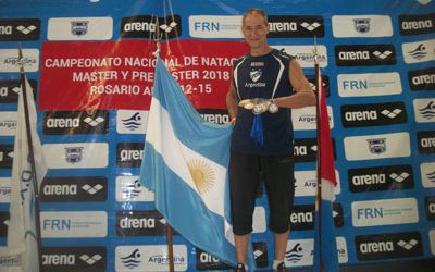Natación: Seis de Oro – Omar Pineda ganó en todas las pruebas que participó durante el Campeonato Argentino Master.