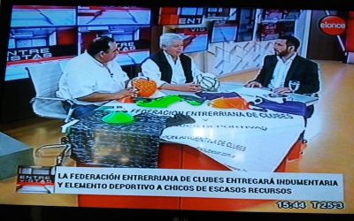 Paraná:  Equipo de fútbol infantil de barrio Antártida Argentina recibió camisetas