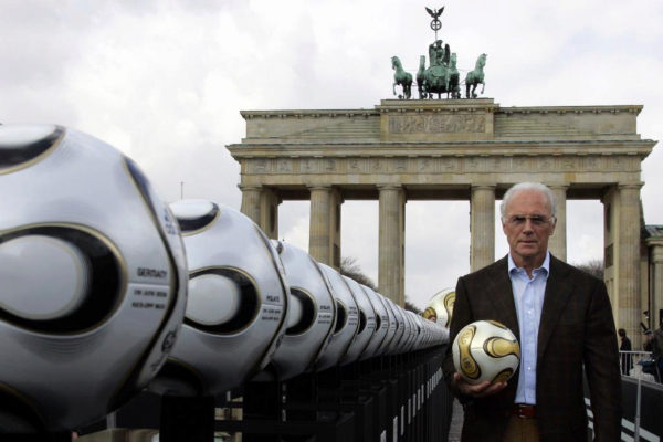 FÚTBOL: Franz Beckenbauer, entre los acusados por fraude en la organización del Mundial 2006