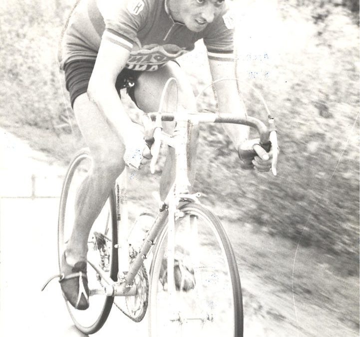 22/04/1962: JOSÉ FERNÁNDEZ, el mejor ciclista tucumano es campeón argentino — (Del Libro “100 Ídolos Tucumanos”)