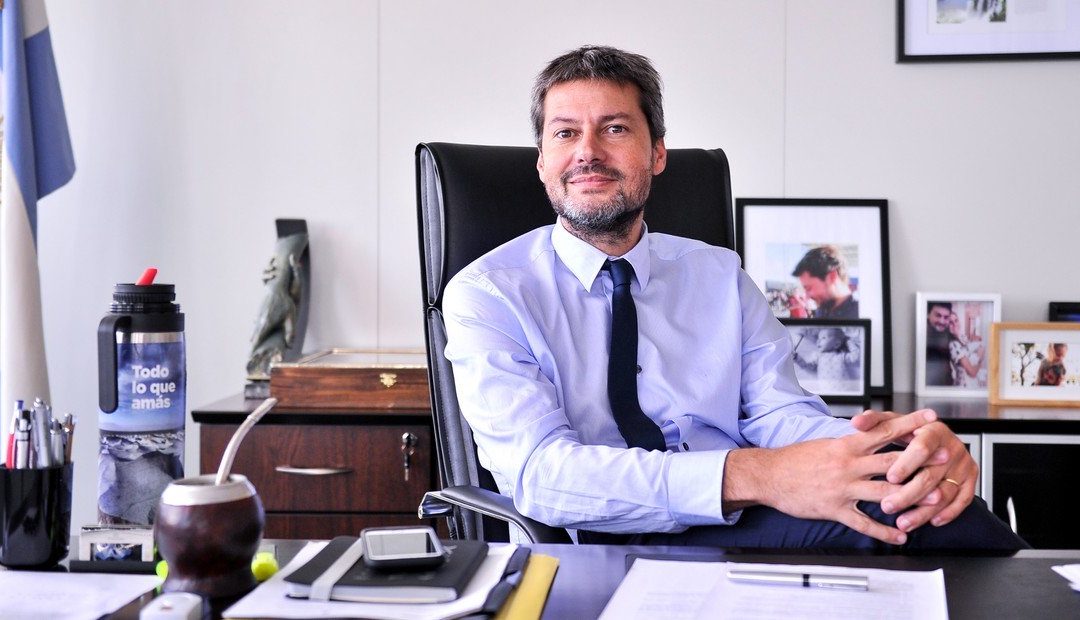 SIGUIENDO EL EJEMPLO DE LA CAD, EL COA LE PIDE AYUDA AL MINISTRO LAMMENS