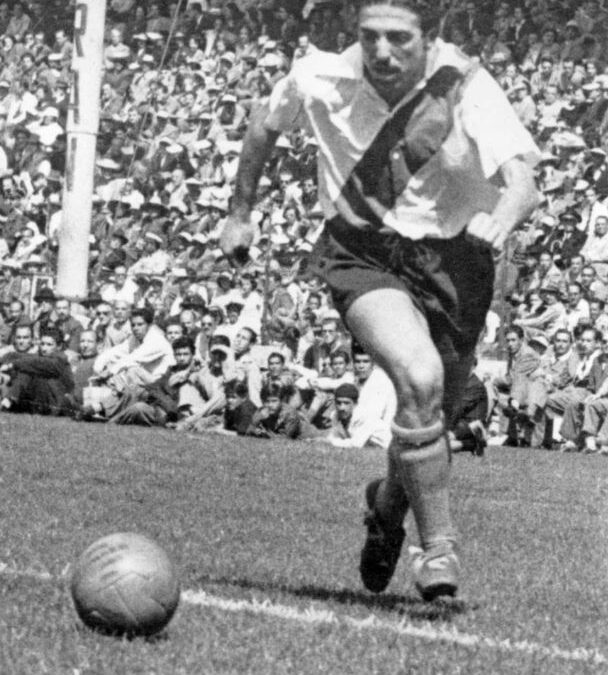 18 de junio de 1937 debutó: ÁNGEL LABRUNA,  El goleador eterno del Club Atlético River Plate