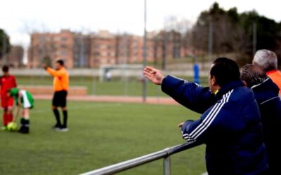 TOXICIDAD DEPORTIVA: Buscan terminar con las presiones y gritos de los padres hacia los niños en el deporte