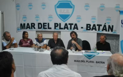 Mar del Plata: El Padre Pepe junto a Víctor Lupo