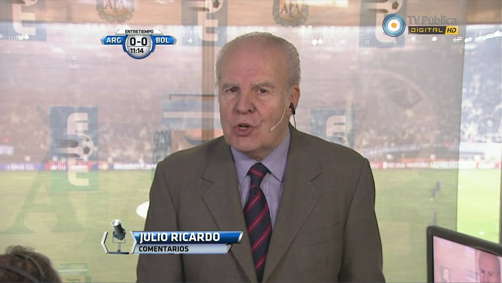 Julio Ricardo, periodista versátil, “pintón