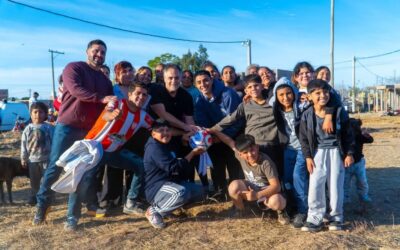 La Rioja: El Deportivo Desatanudos avanza hacia el sueño de los baños y el SUM